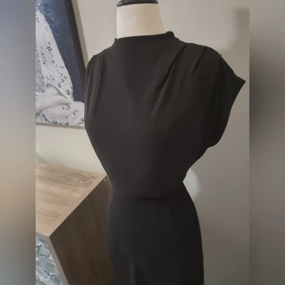 EXPRESS Minimalist Chiffon and Crepe Dress, Size S. - Picture 5 of 7